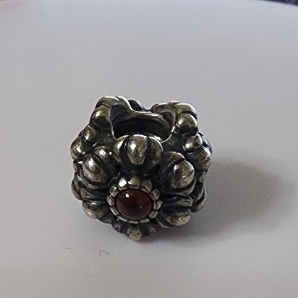 Pandora Birthday Blooms Charm "July - Carnelian"  retired - Picture 7 of 7